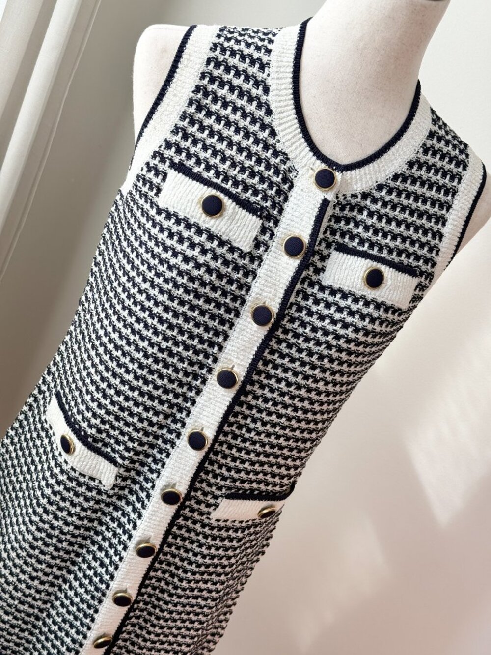 Tuckernuck Pomander Place Bardot Mini Dress Medium NWT Navy White Knit - Picture 4 of 11